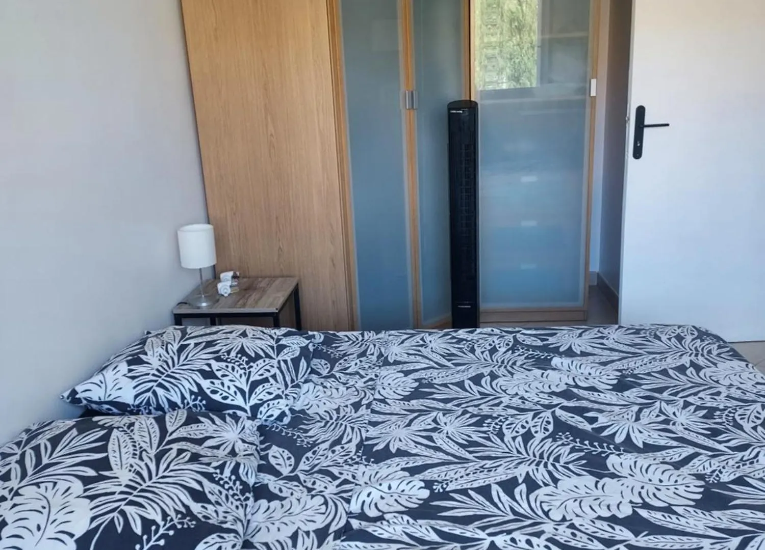 Grand T2 Ensoleille - Proche Gare Apartment Hyeres